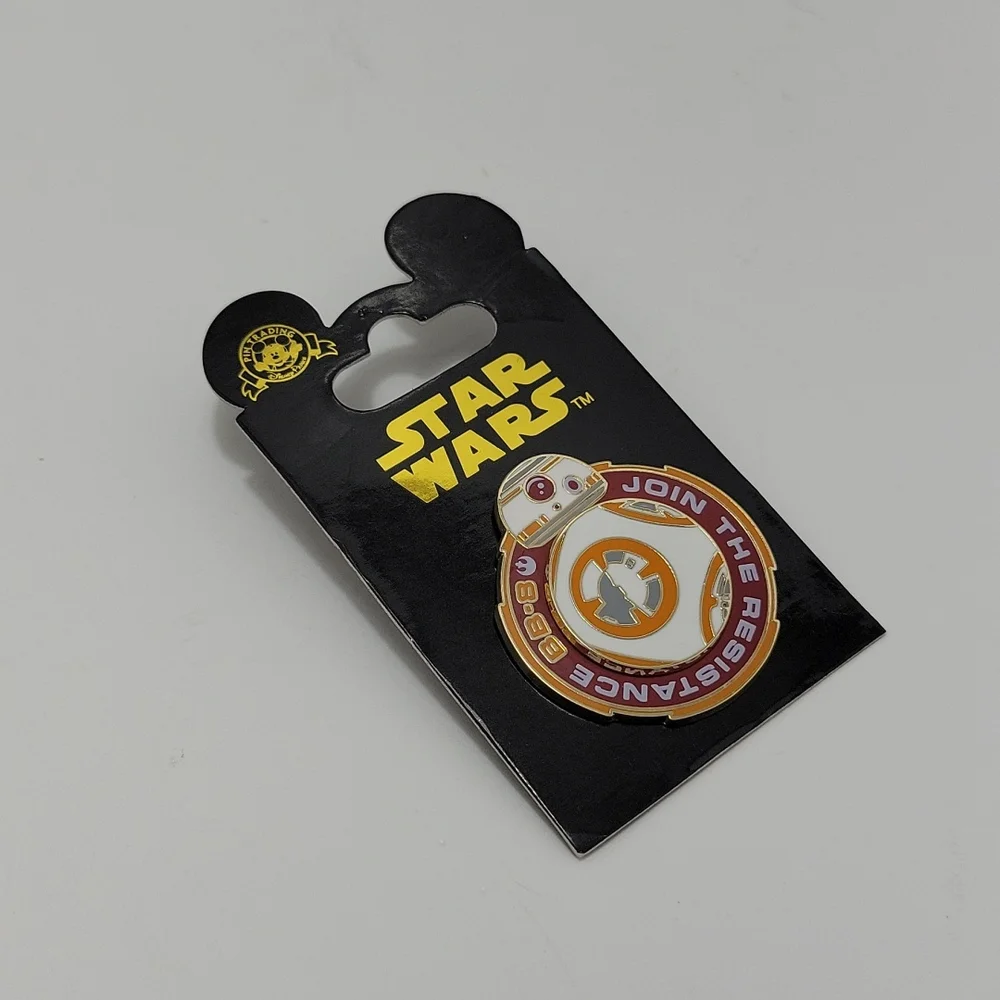 NWT Star Wars BB8 Pin